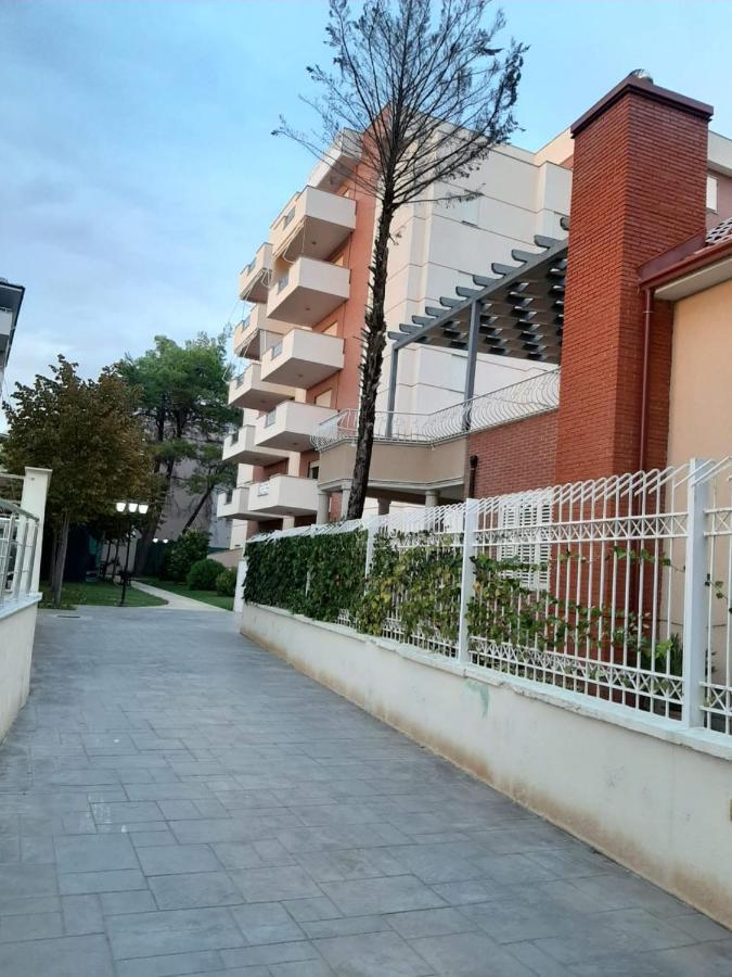 Milka Apartment Голем Екстер'єр фото